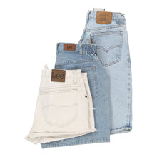 Load image into Gallery viewer, Branded Denim Shorts (£15 / KG) - Vintage Wholesale
