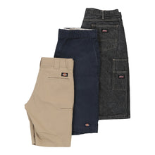 Load image into Gallery viewer, Dickies Shorts (£16 / KG) - Vintage Wholesale
