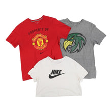 Load image into Gallery viewer, Modern Nike T-Shirts (£10 / KG) - Vintage Wholesale
