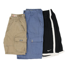 Load image into Gallery viewer, Branded Shorts (£13 / KG) - Vintage Wholesale
