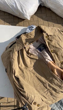 Load image into Gallery viewer, Burberry Mix (£64 / KG) - Vintage Wholesale
