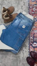 Load and play video in Gallery viewer, 20 KG Reseller Box - Trousers Mix - £12/ Kilo
